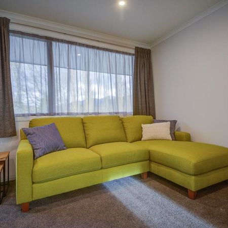 Dusky Motels Te Anau Exterior photo