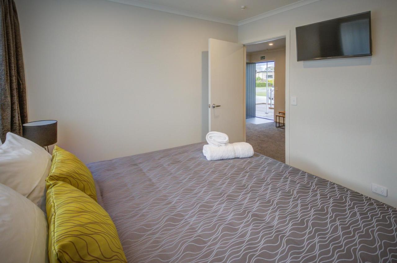 Dusky Motels Te Anau Exterior photo