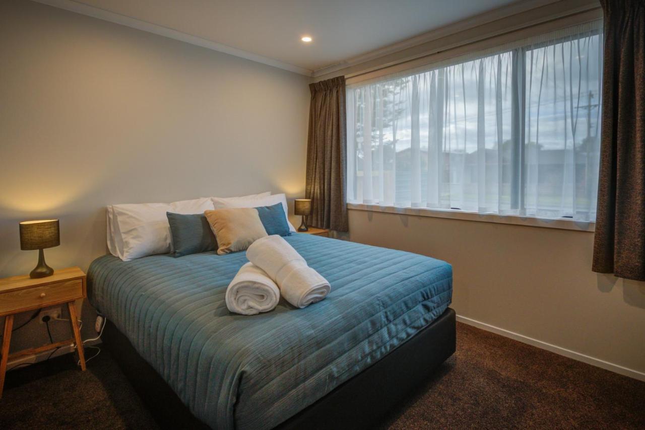 Dusky Motels Te Anau Exterior photo