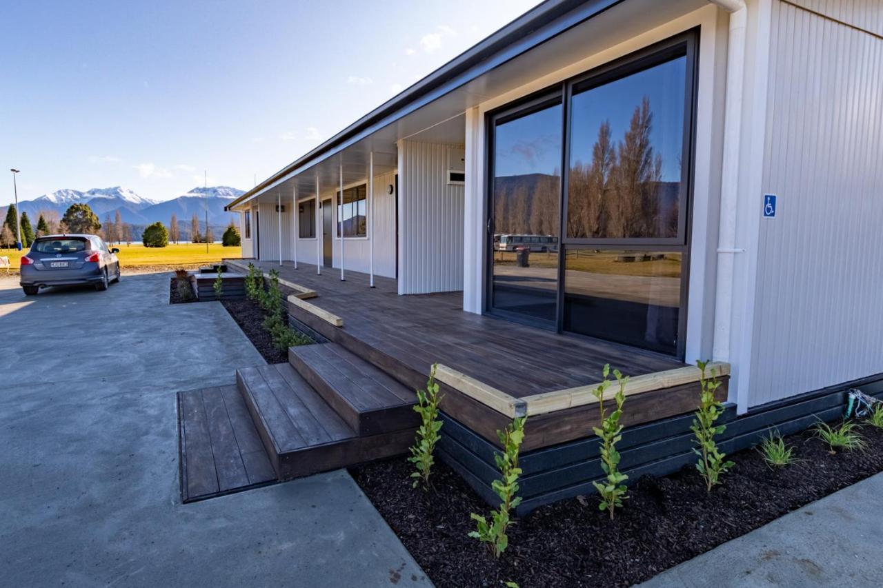 Dusky Motels Te Anau Exterior photo